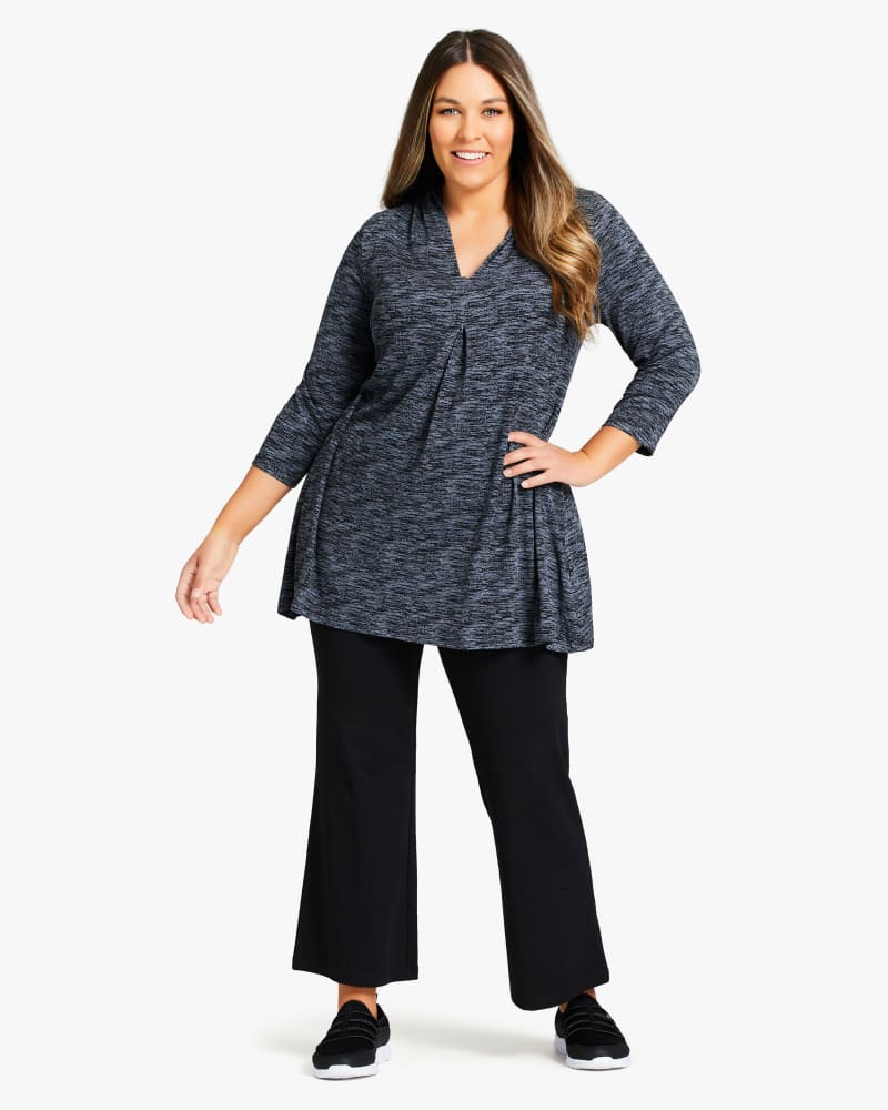Plus size model wearing  by Avenue | Dia&Co | dia_product_style_image_id:182006